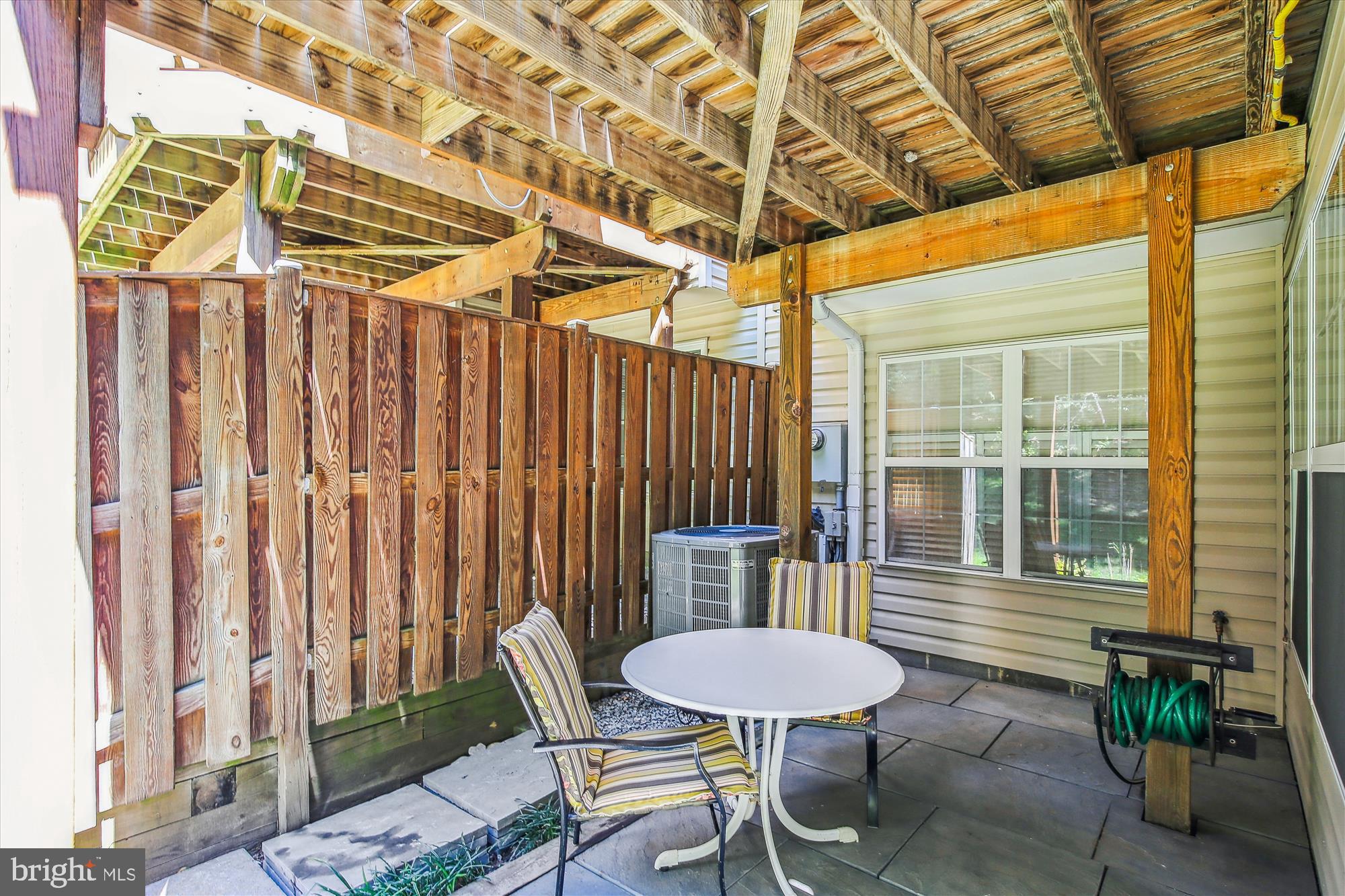 GOVERNORS GROVE - Residential