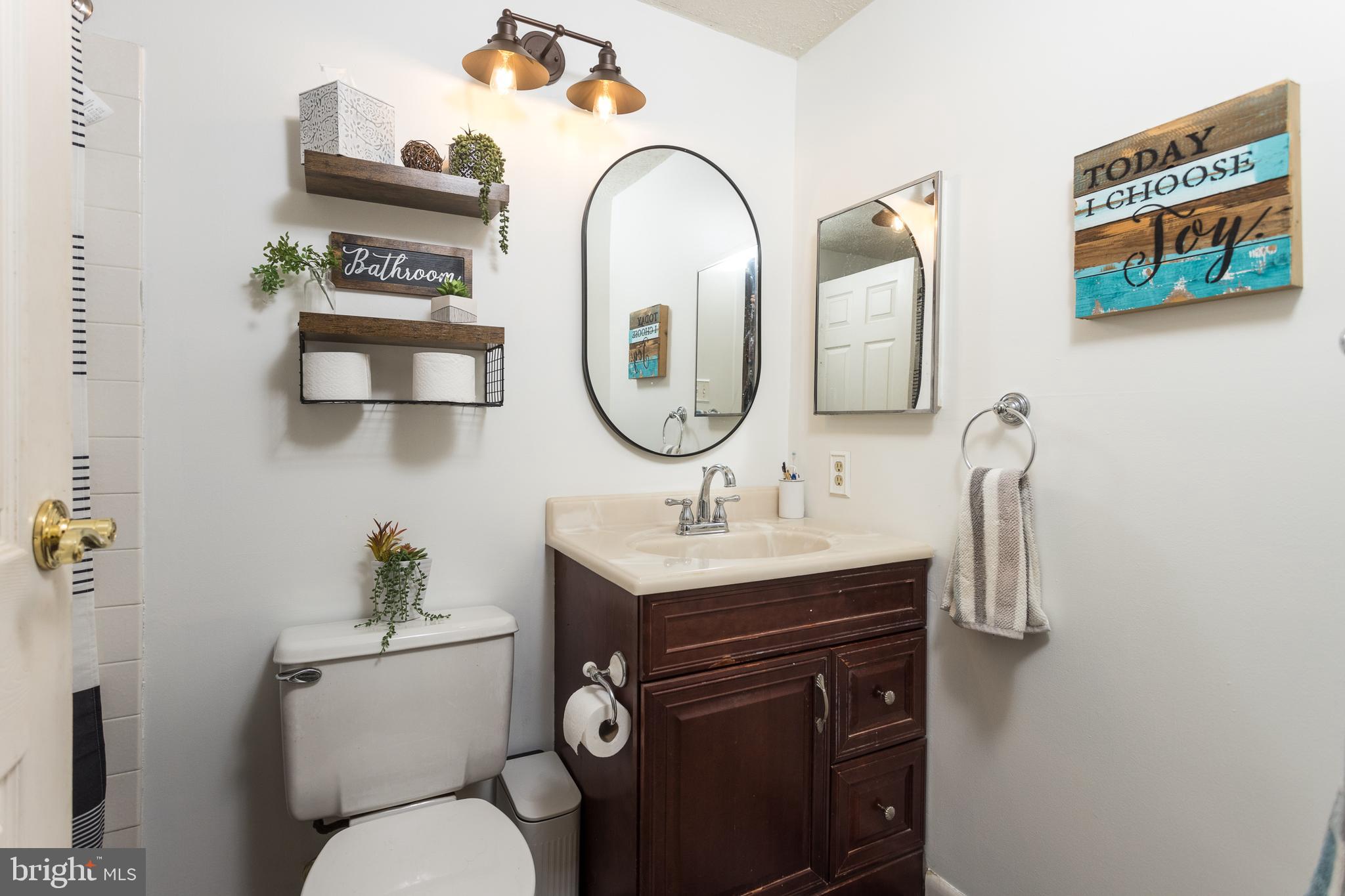 MIDDLETOWN FARMS - Residential