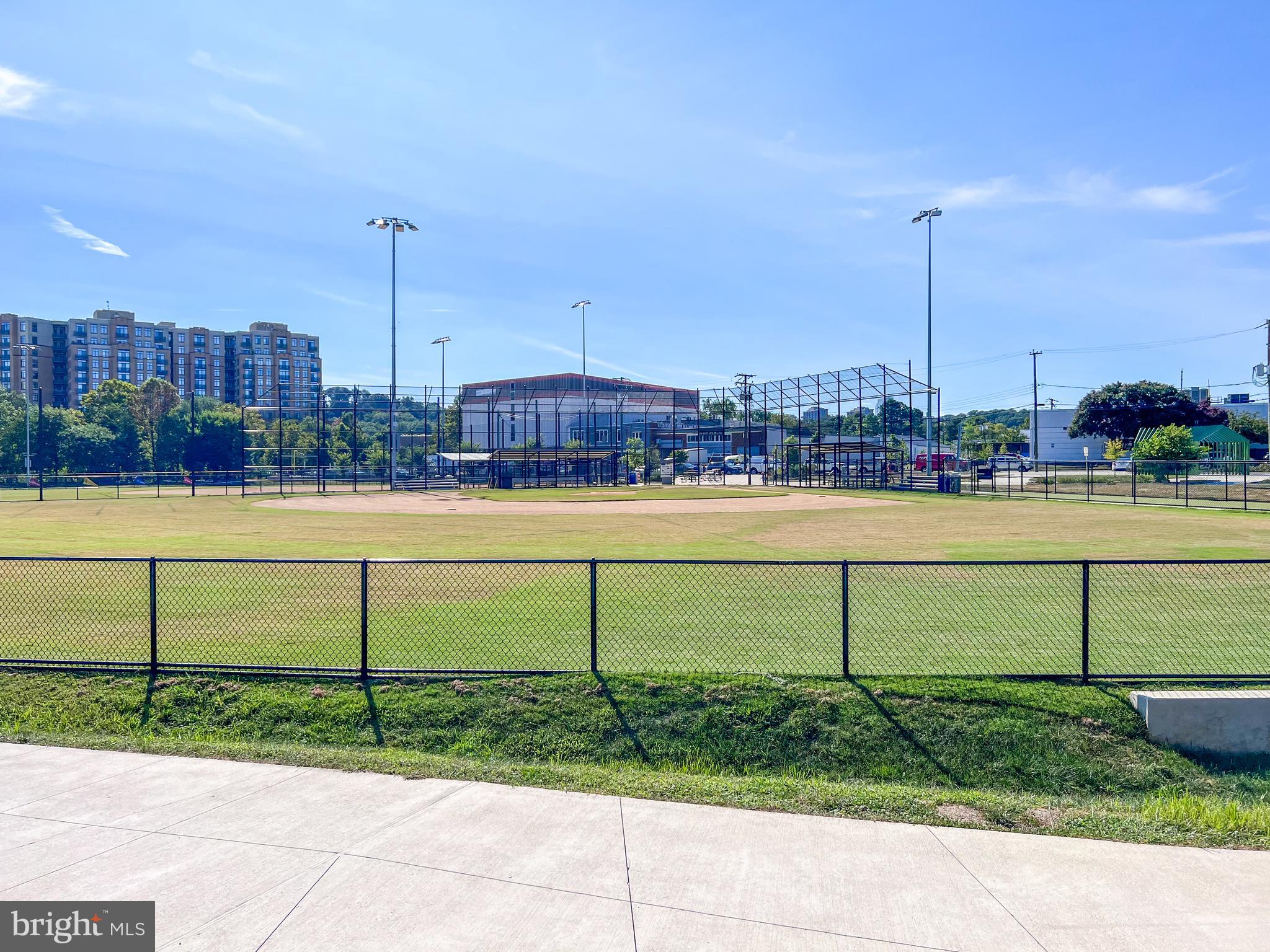 PARKFAIRFAX - Residential