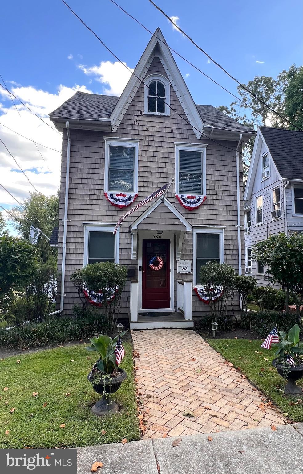 526 E MAIN STREET