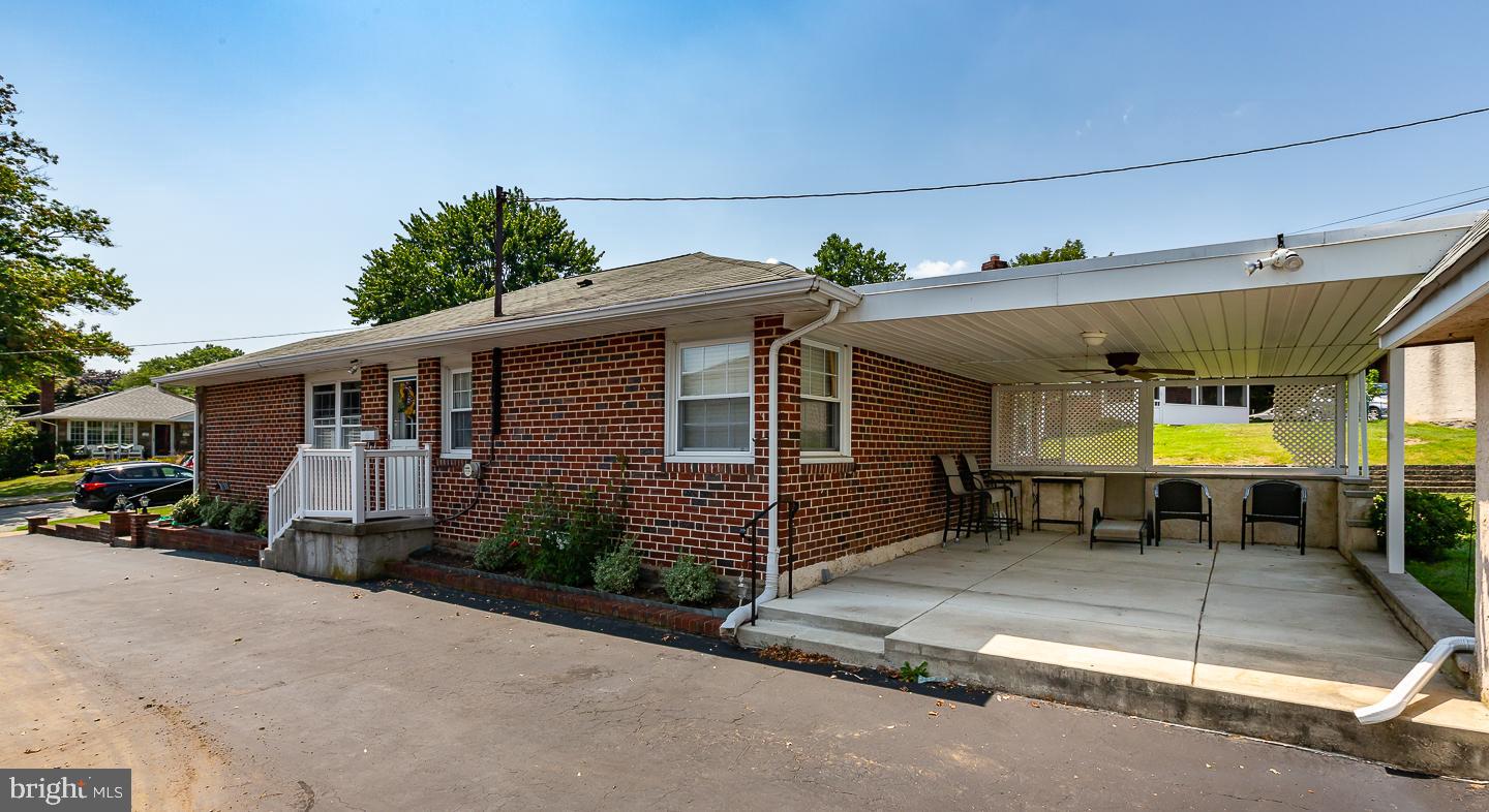 MERWOOD PARK - Residential Lease