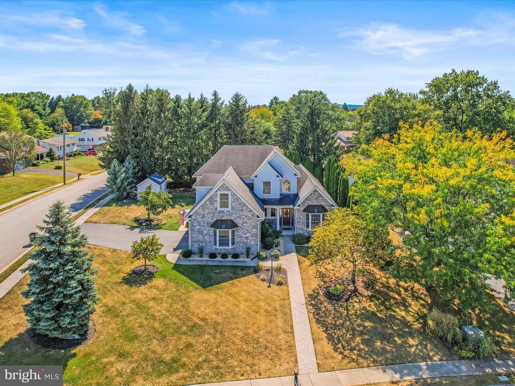 Photo of 2200 Parkton Lane, YORK, PA 17408 (MLS # PAYK2089668)