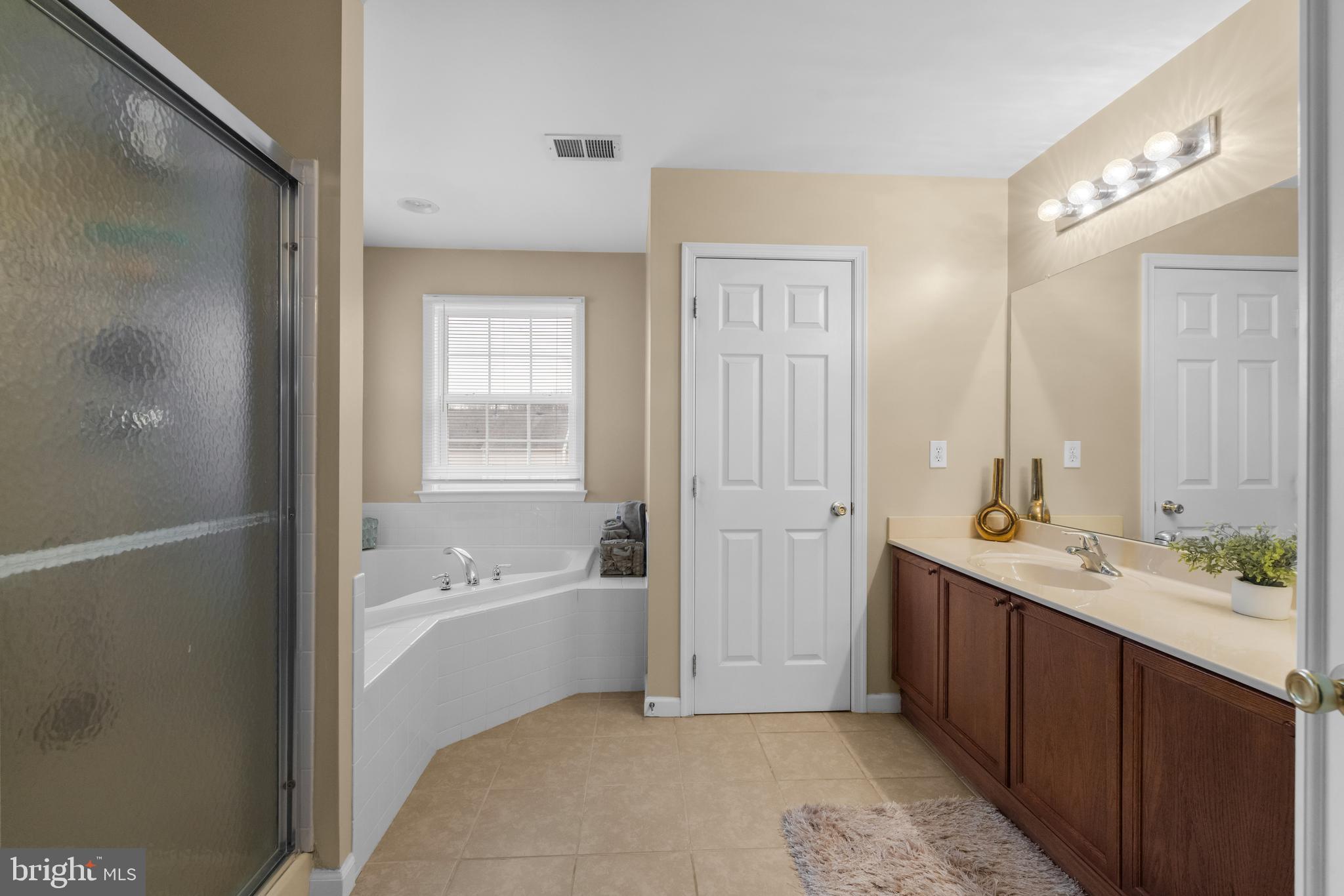 THE GALLERY - Residential