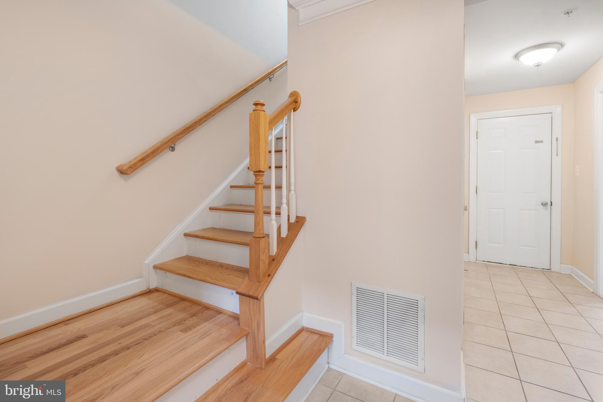 BURTONSVILLE - Residential Lease