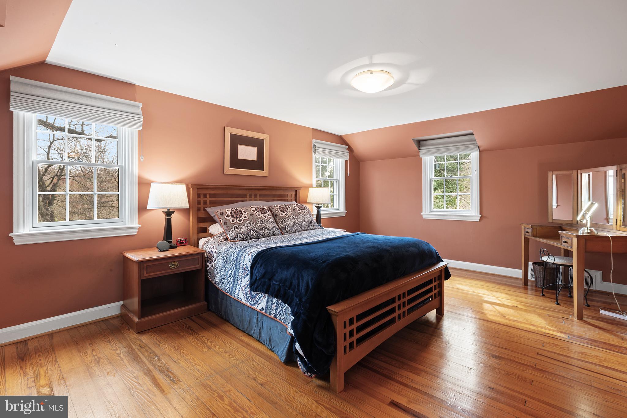 WYNNEWOOD - Residential