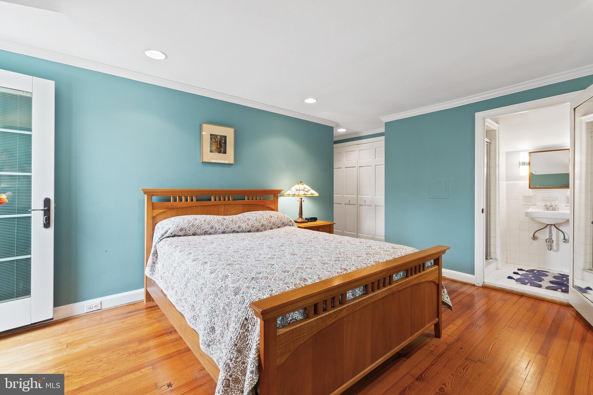 WYNNEWOOD - Residential