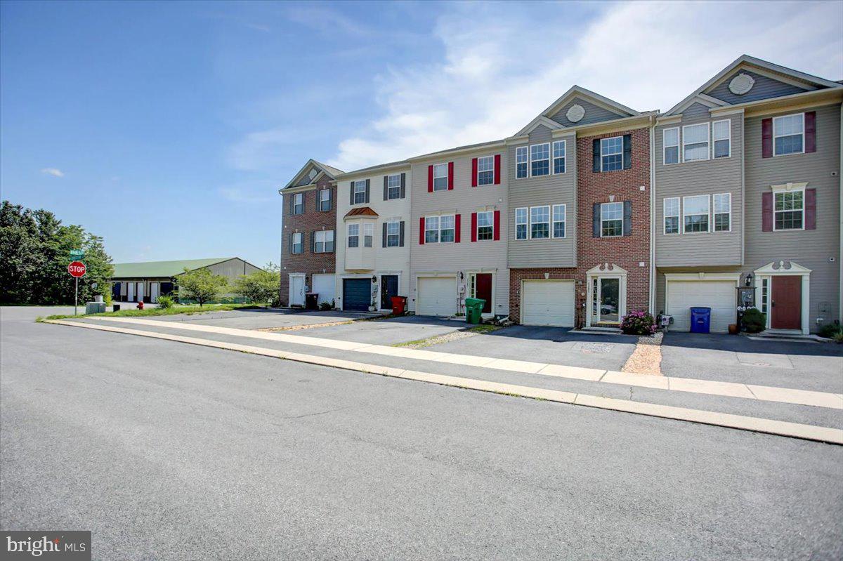 3385 CORNERSTONE COURT