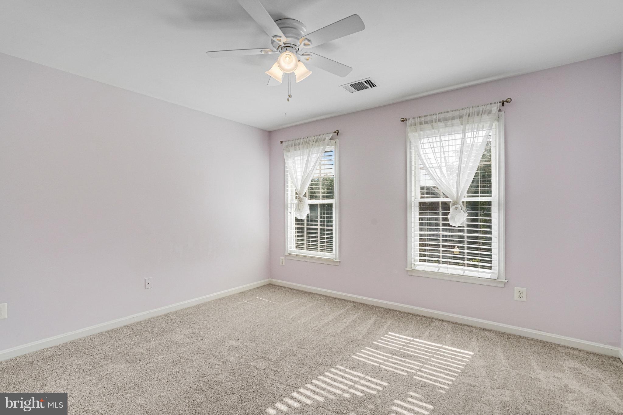 QUAKER HILL - Residential