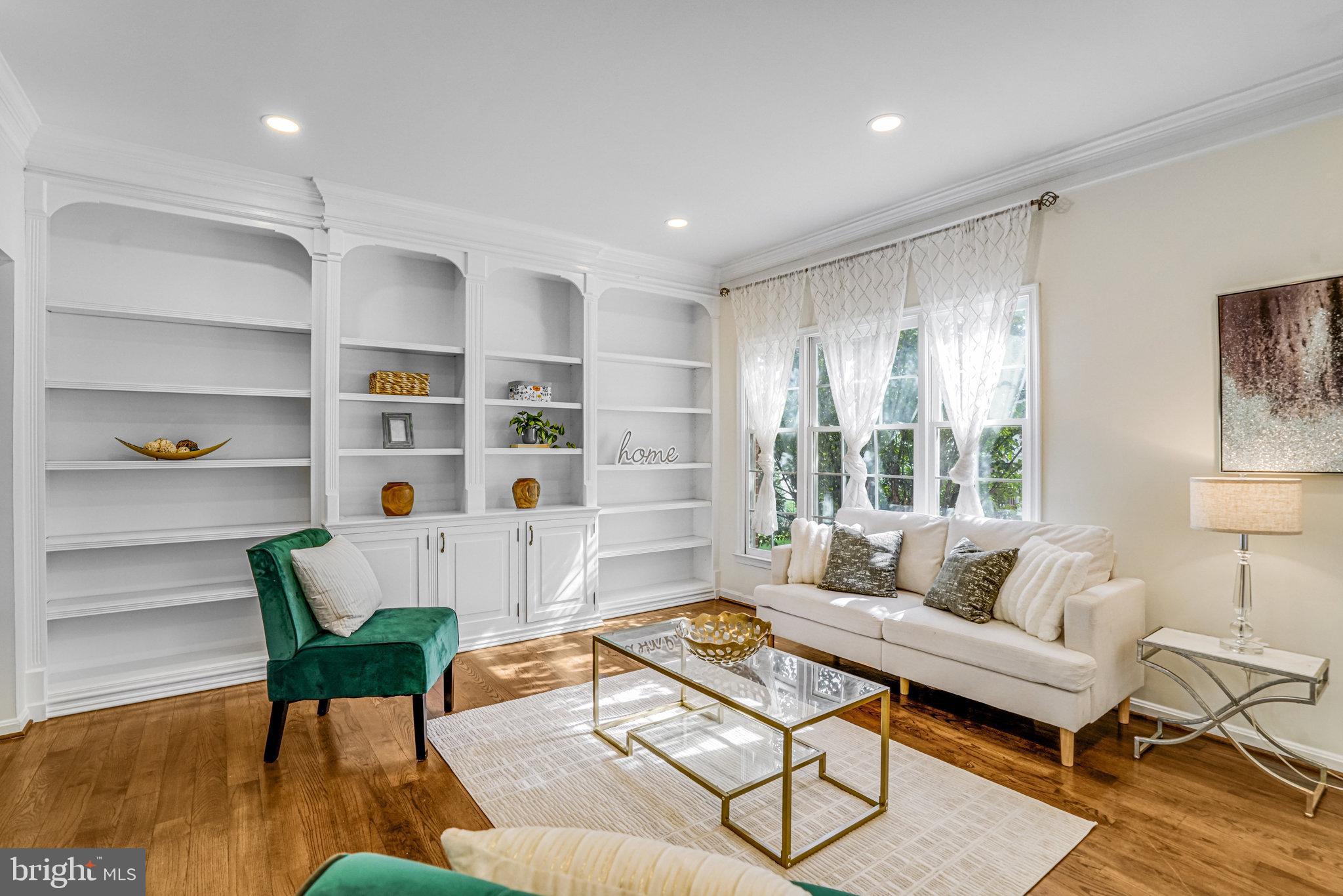 QUAKER HILL - Residential