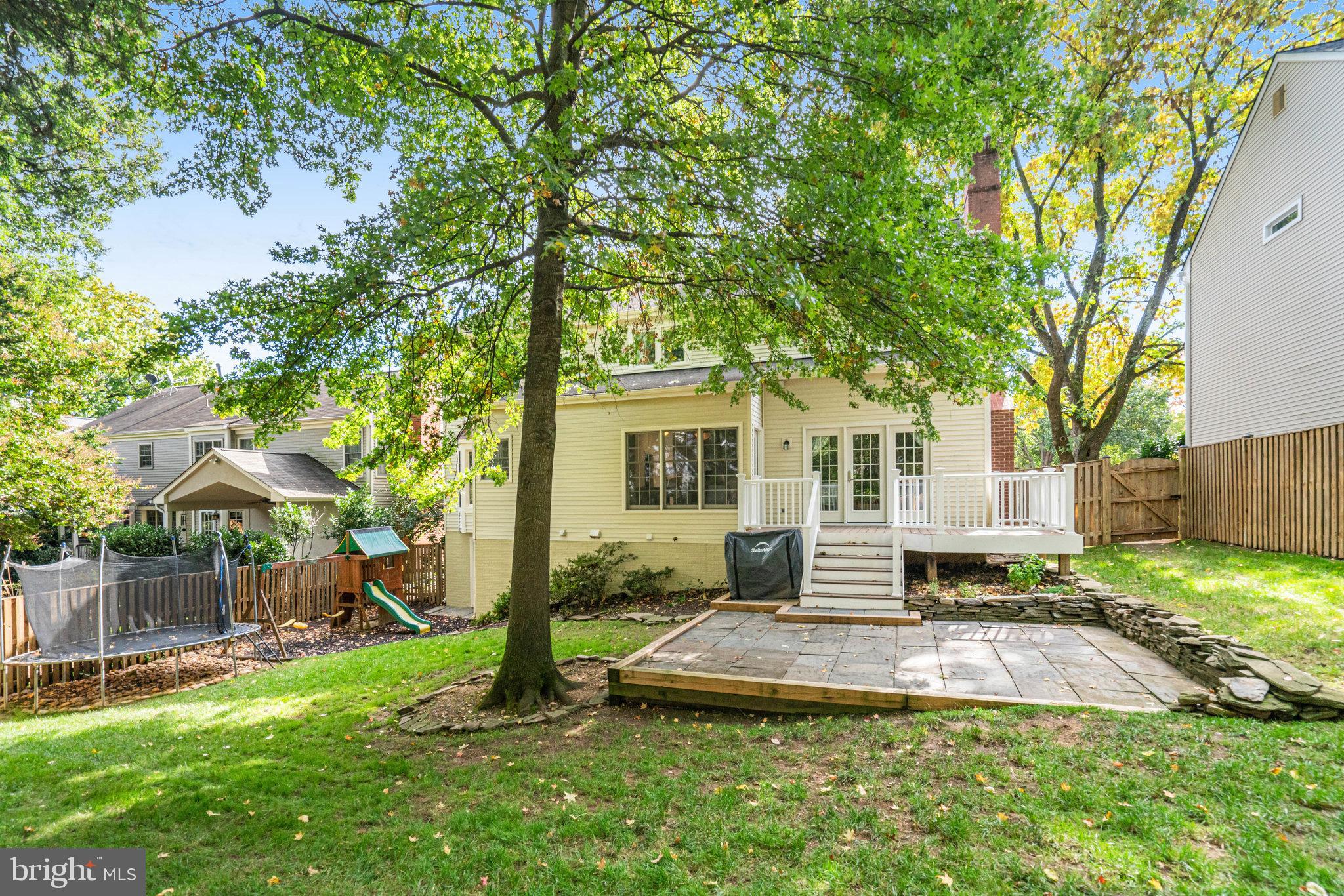 QUAKER HILL - Residential