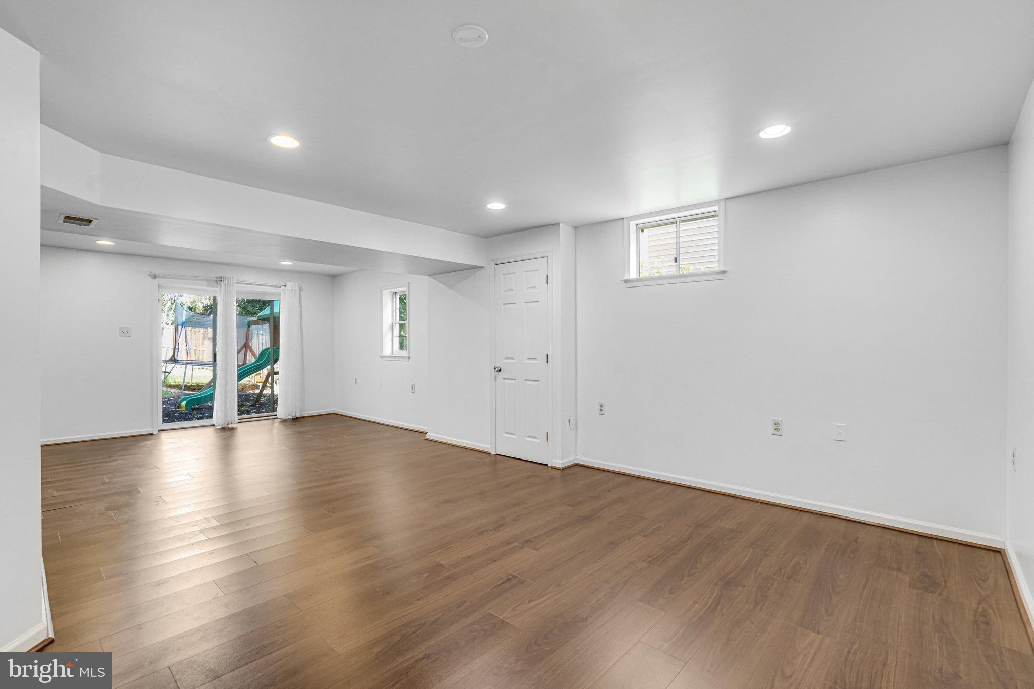 QUAKER HILL - Residential