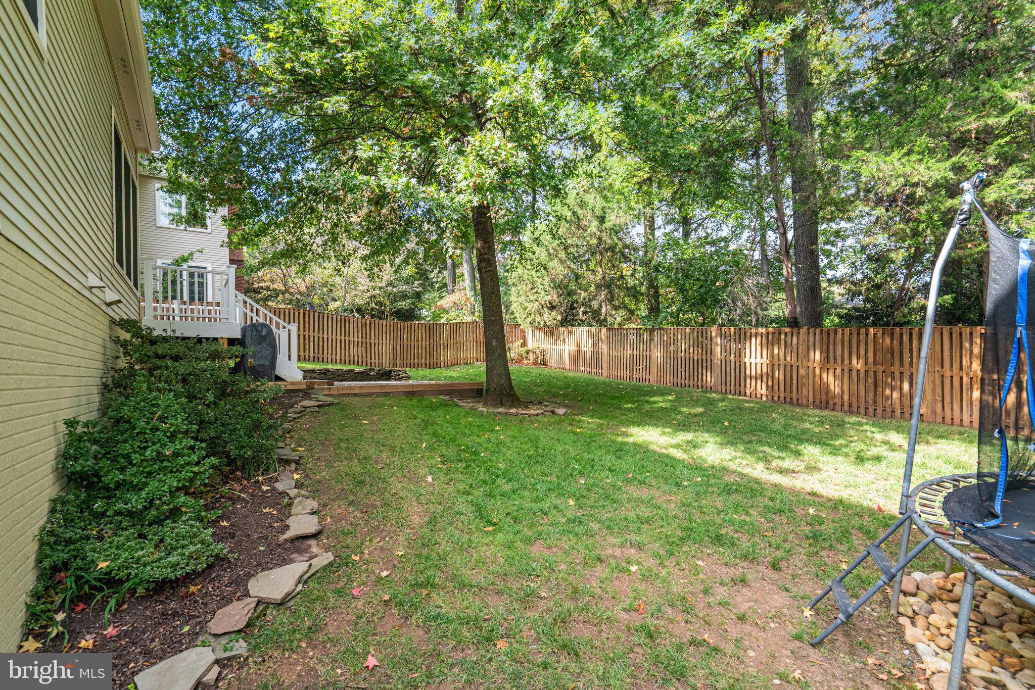 QUAKER HILL - Residential