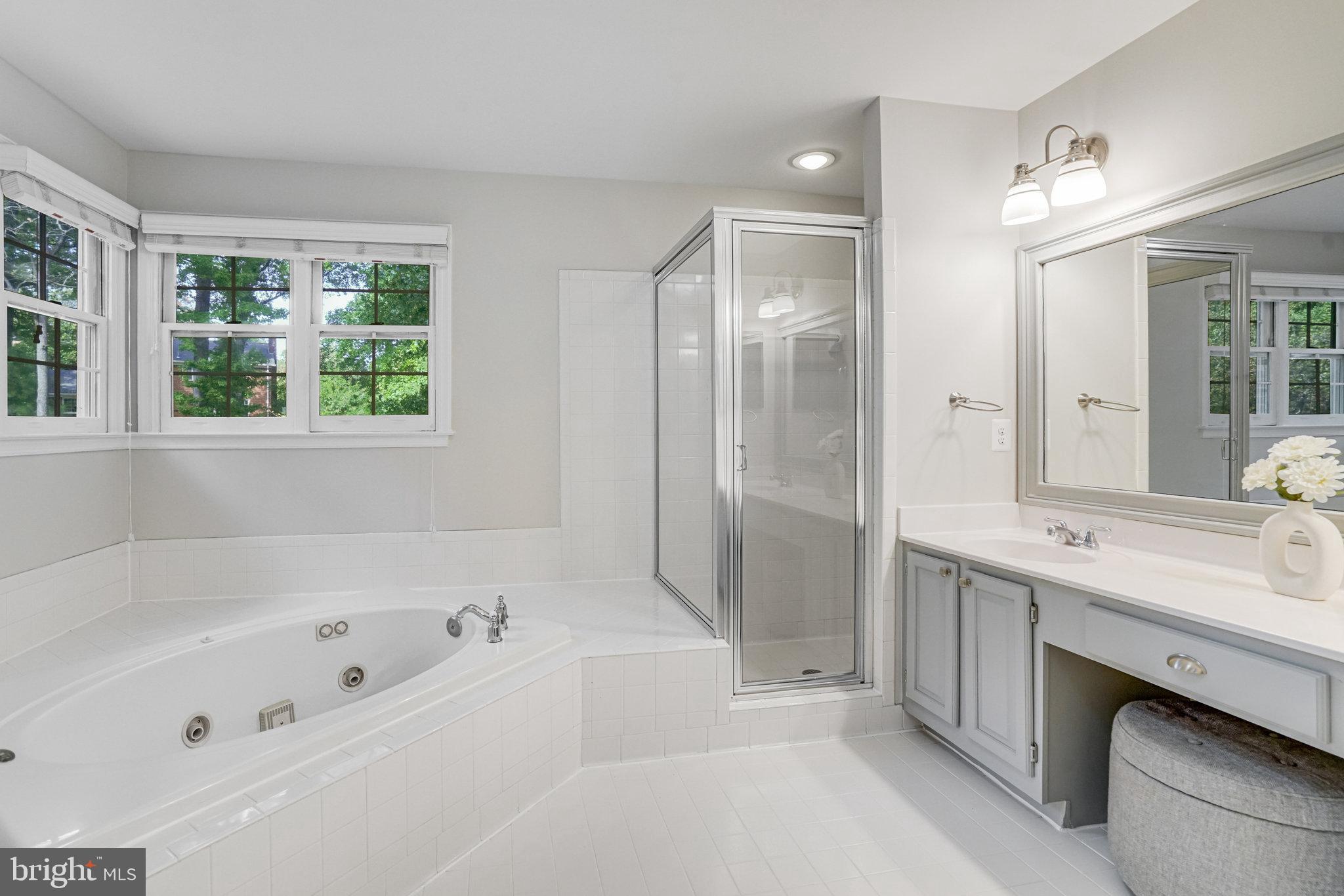 QUAKER HILL - Residential