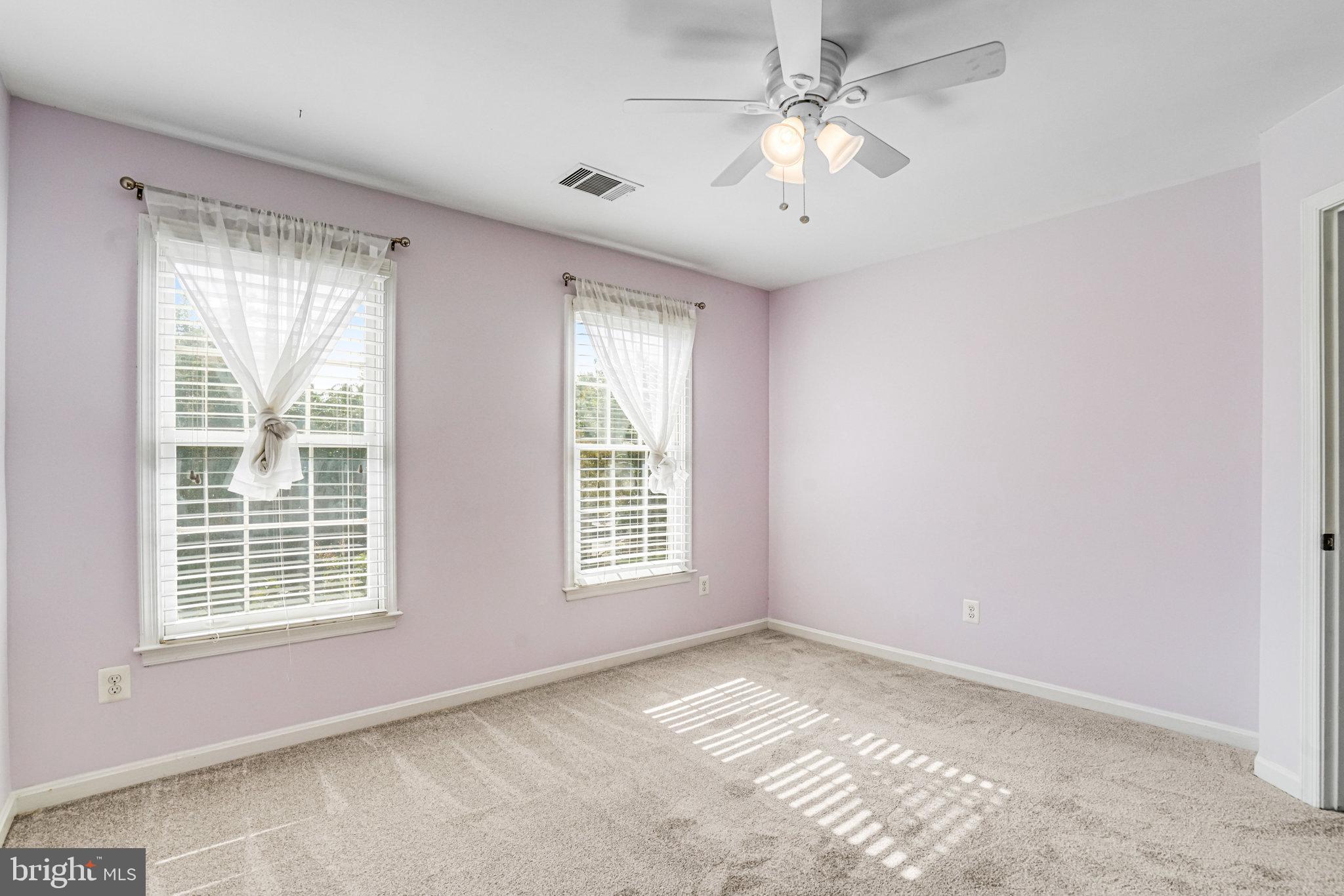 QUAKER HILL - Residential