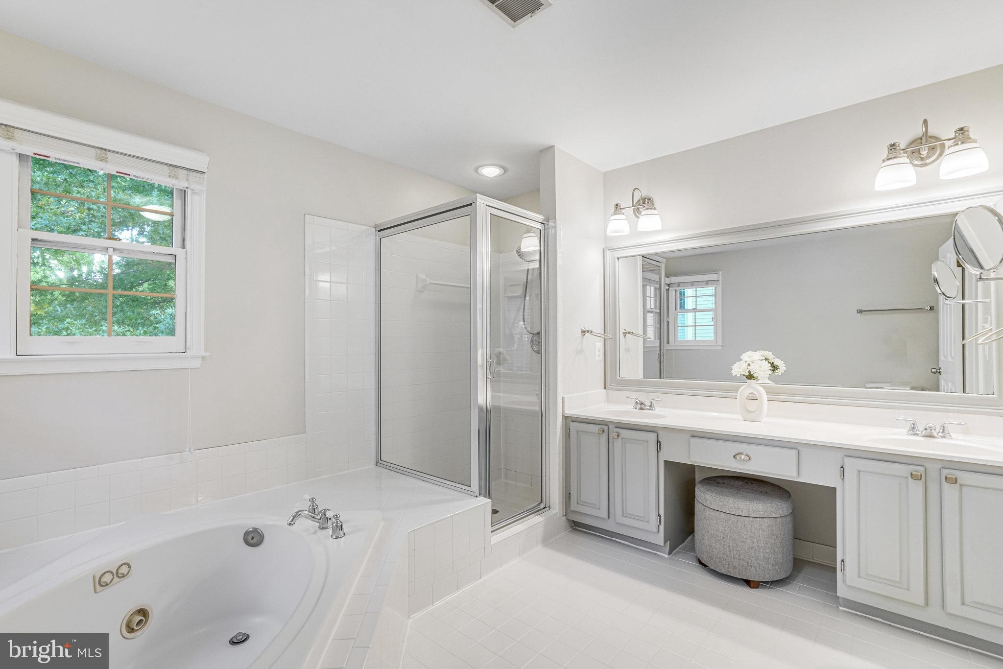 QUAKER HILL - Residential