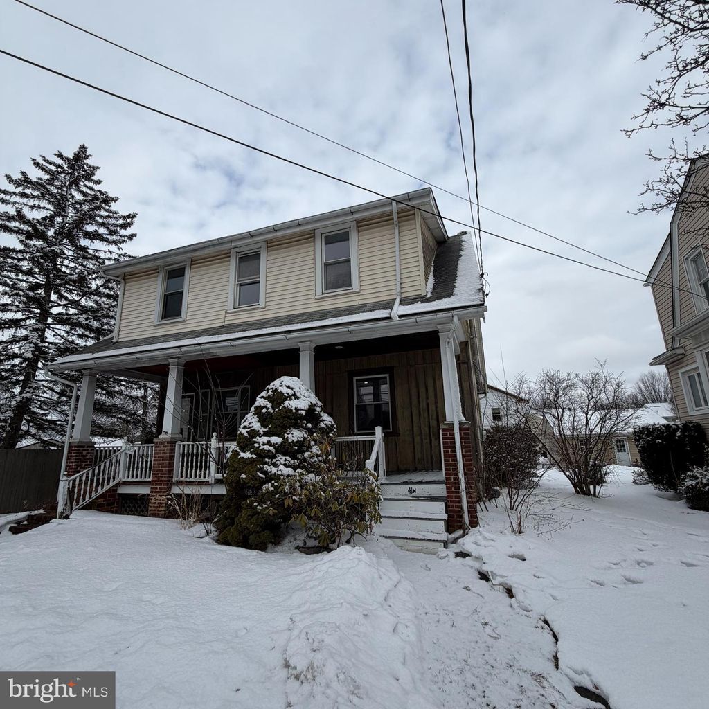 Photo of 41 W Reliance Road, TELFORD, PA 18969 (MLS # PAMC2168446)