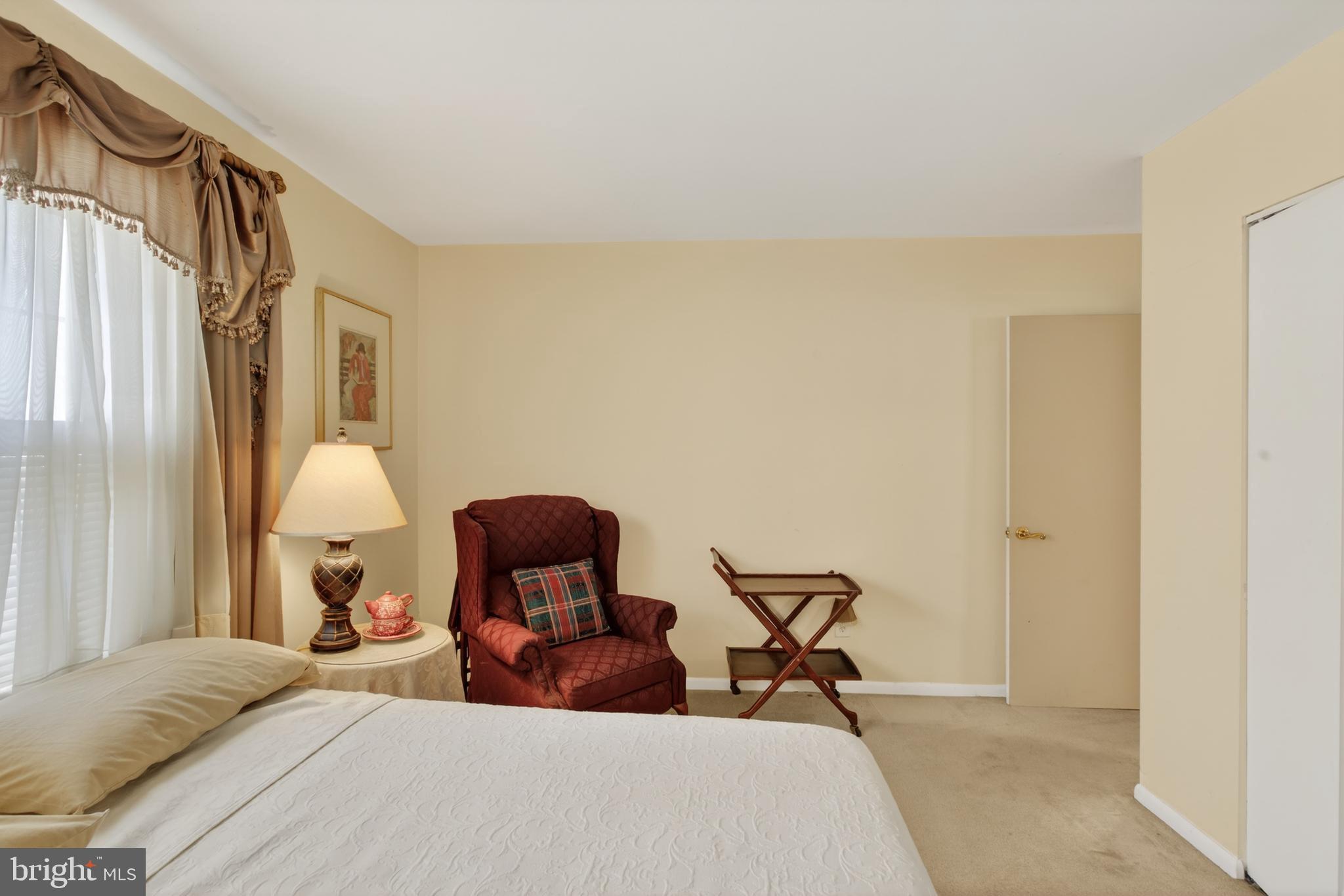 CLIFTON - Residential