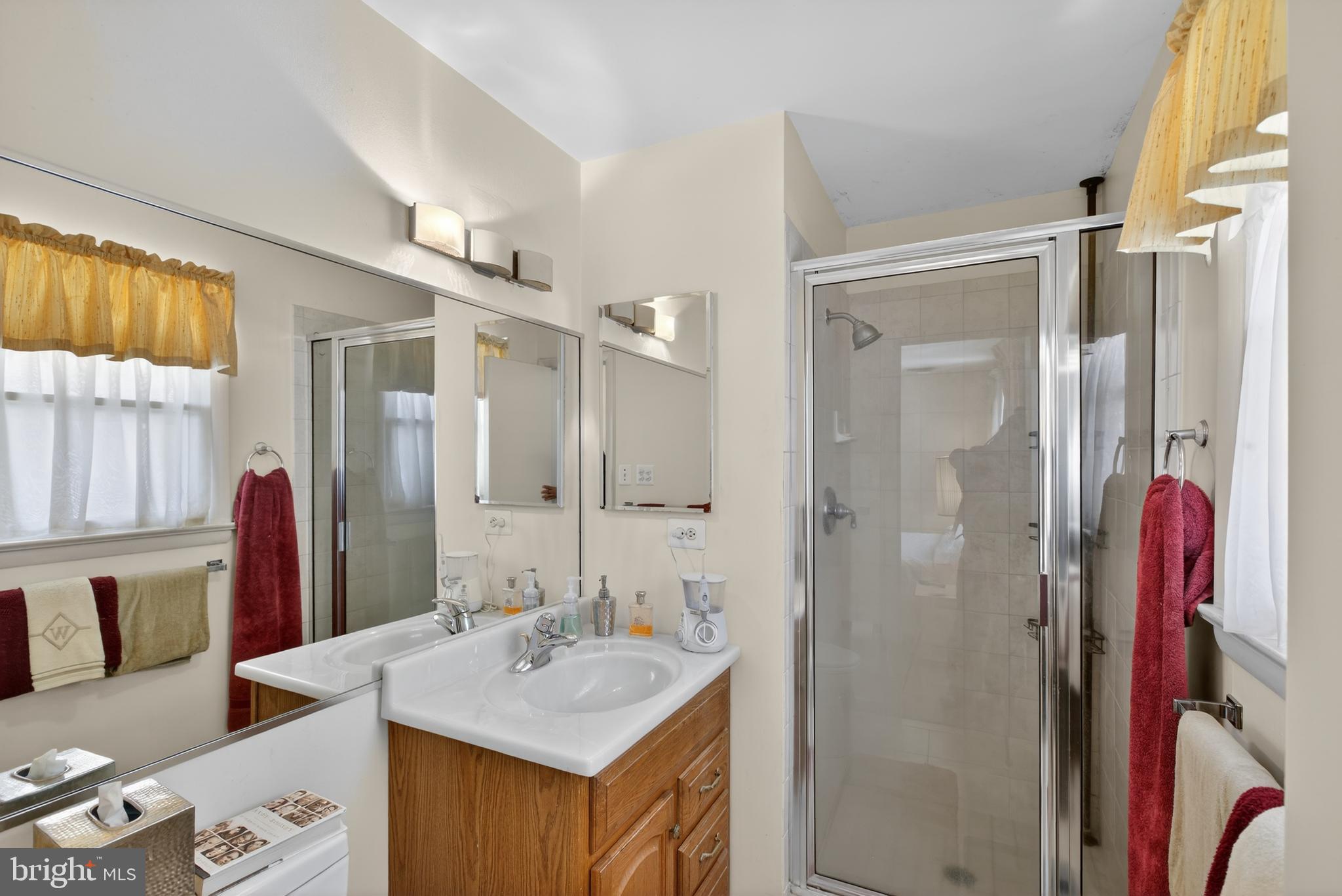 CLIFTON - Residential