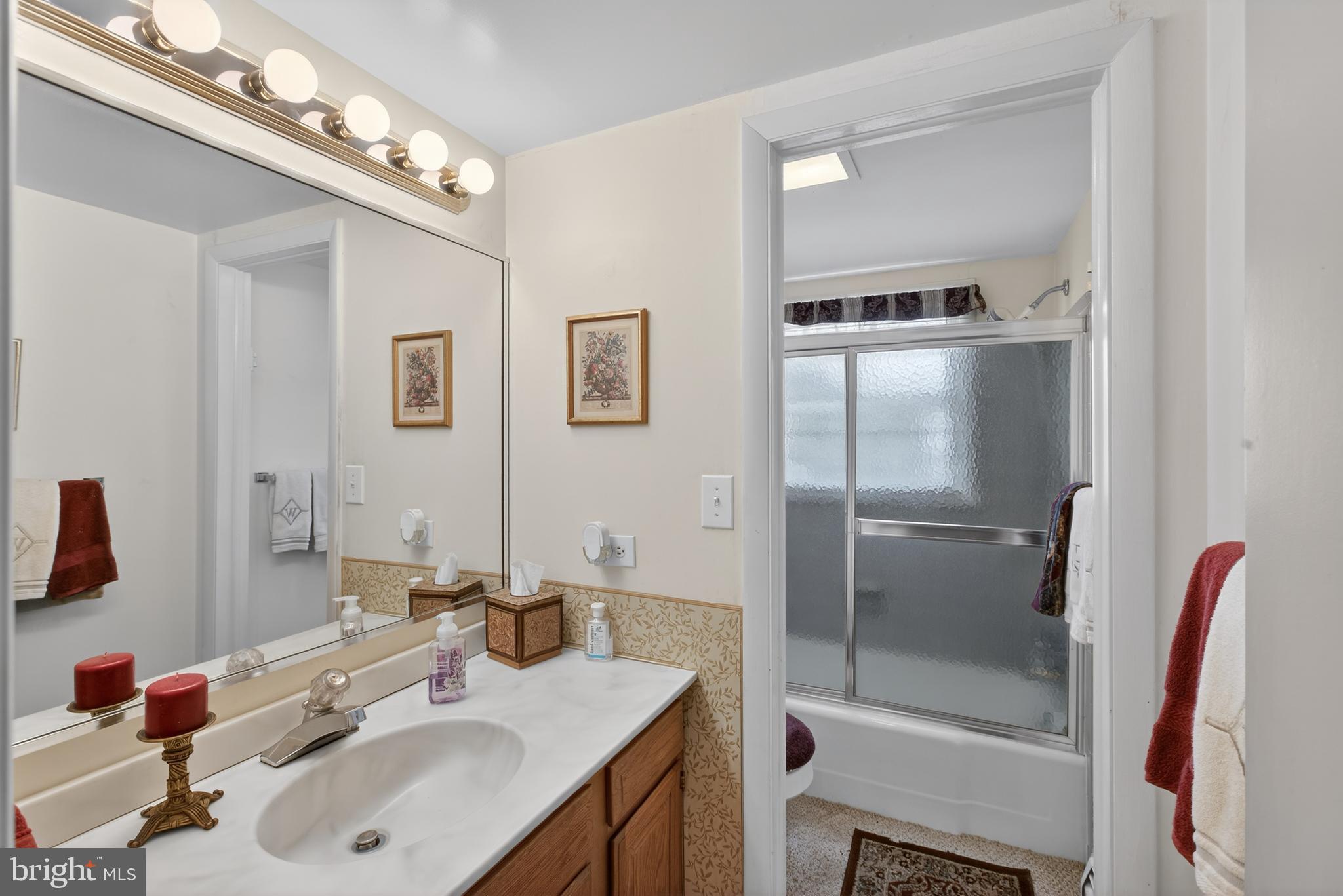 CLIFTON - Residential