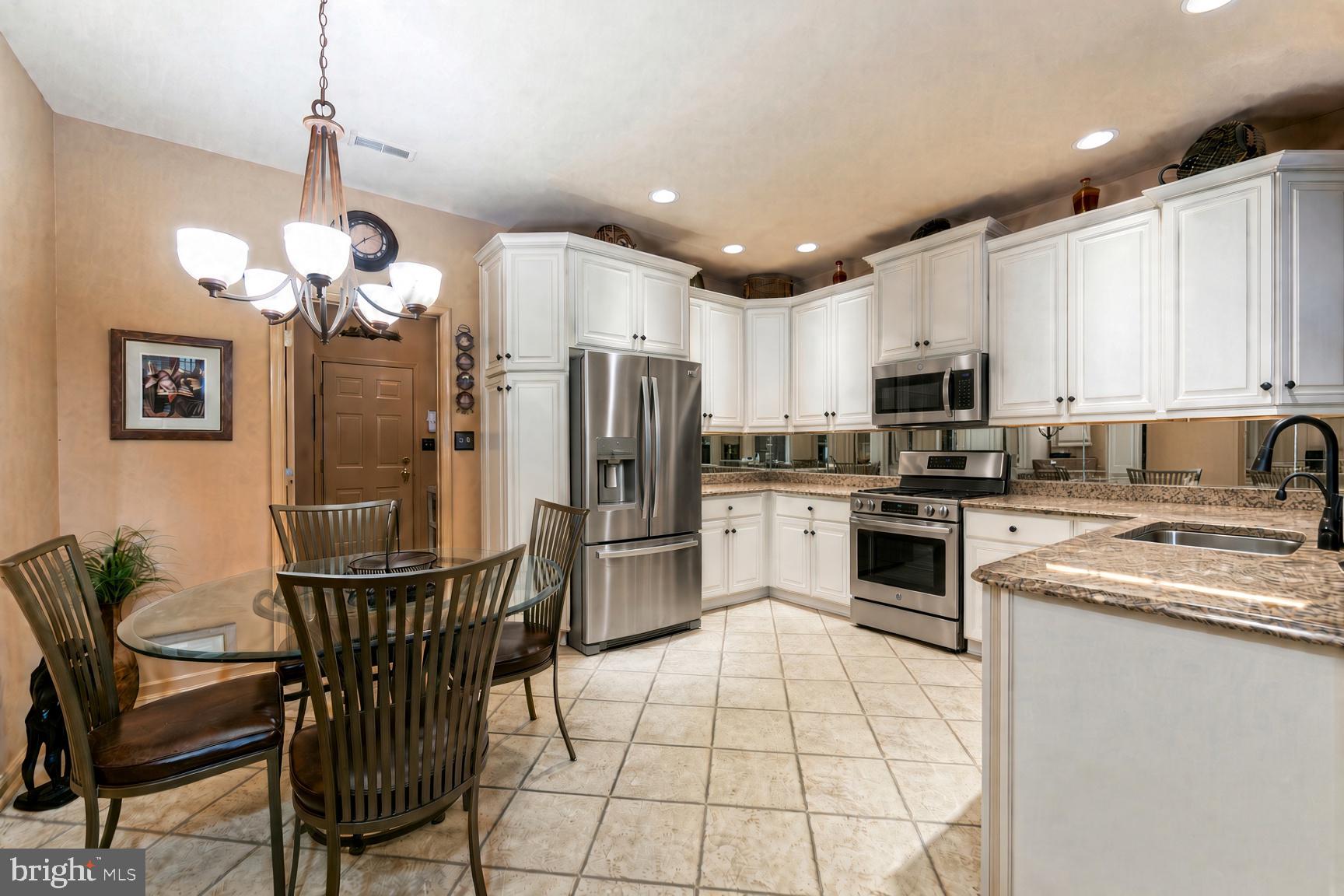 38 SHADY BROOK DRIVE 66