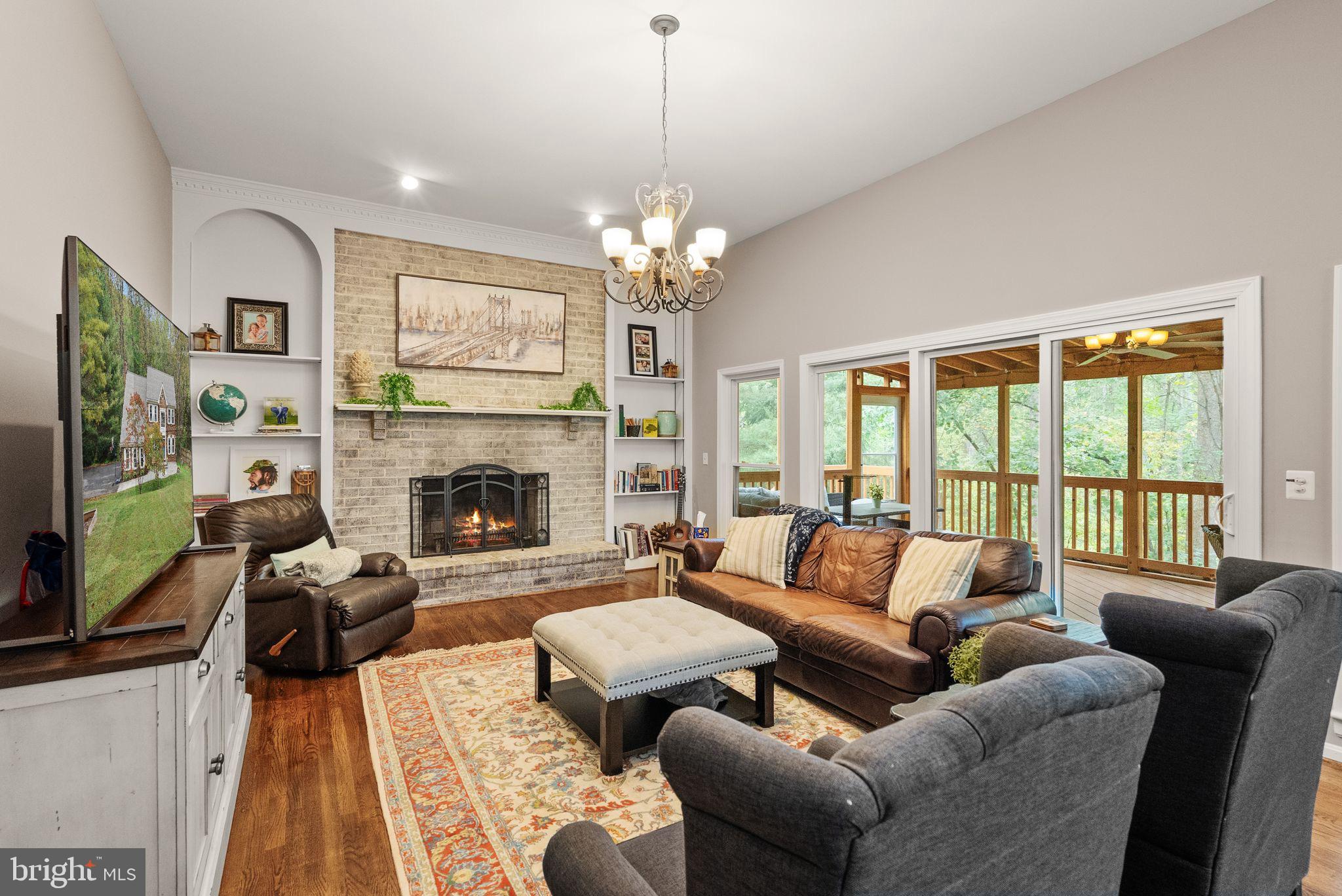 BEAR CREEK - Residential