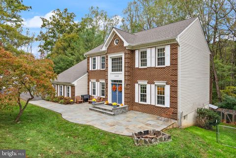 10303 BEAR CREEK DRIVE MANASSAS VA 20111