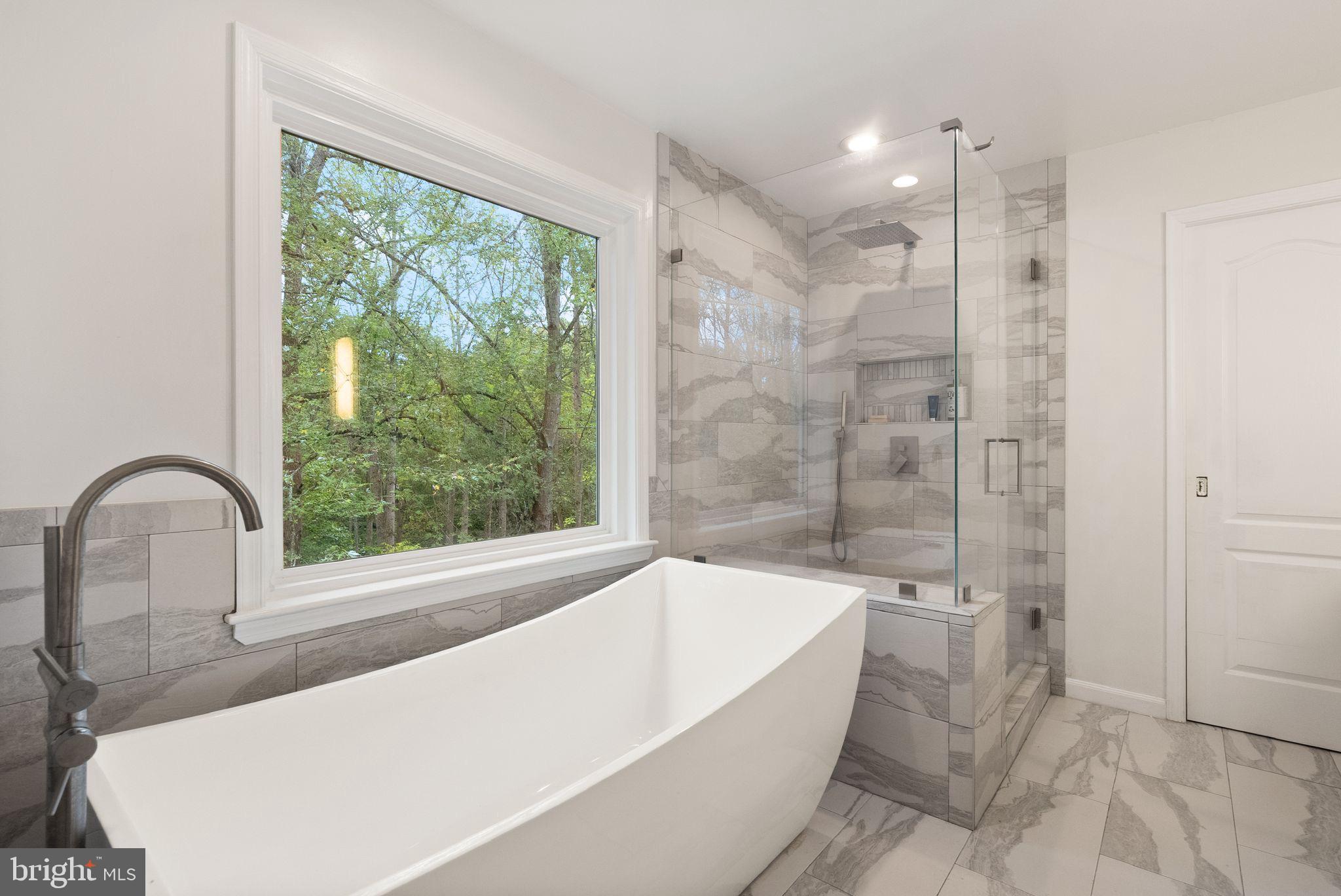 BEAR CREEK - Residential