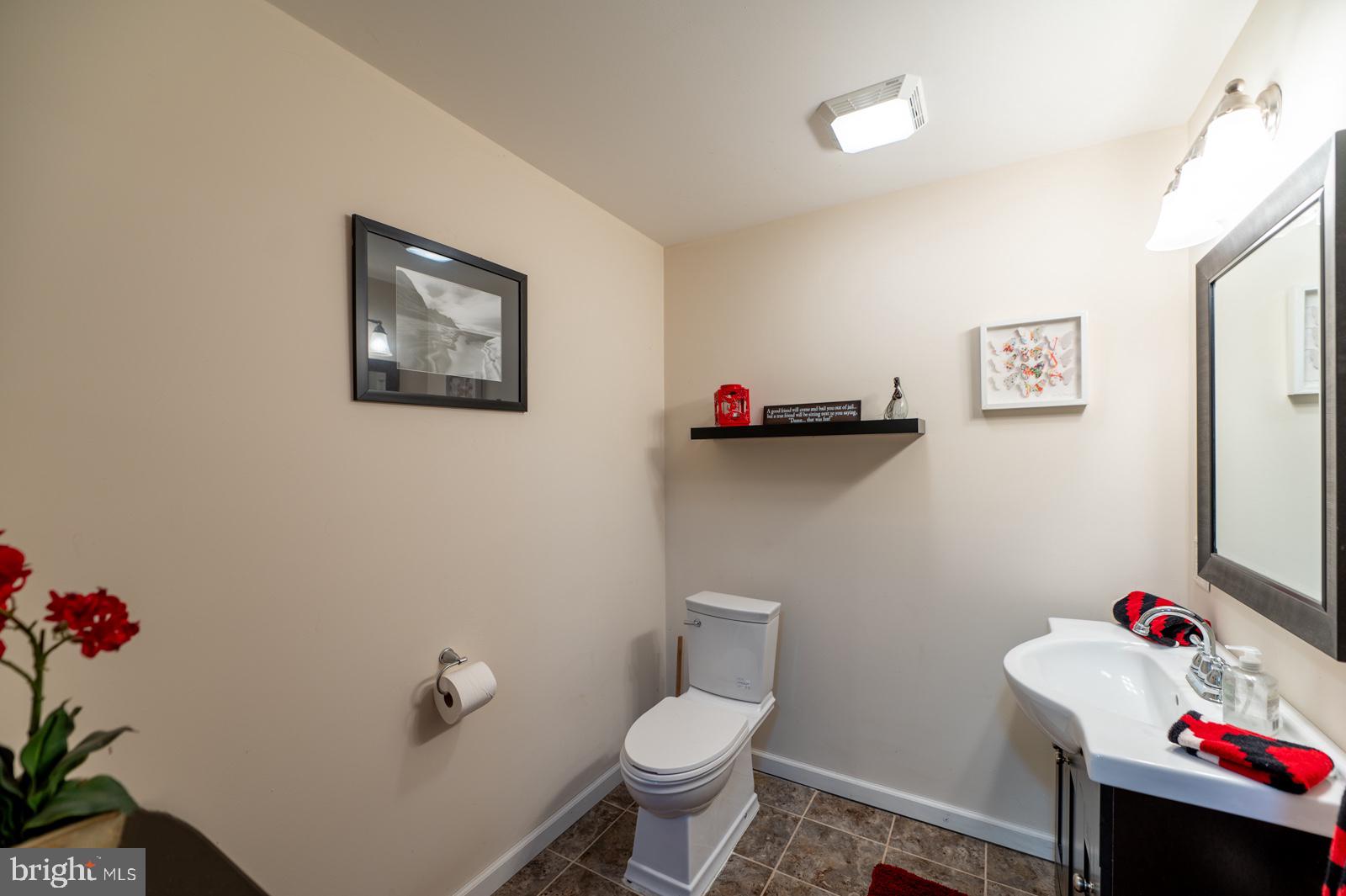 WINDING CREEK ESTS - Residential