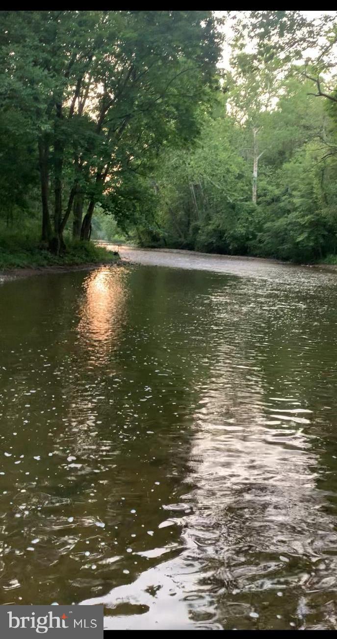 WINDING CREEK ESTS - Residential