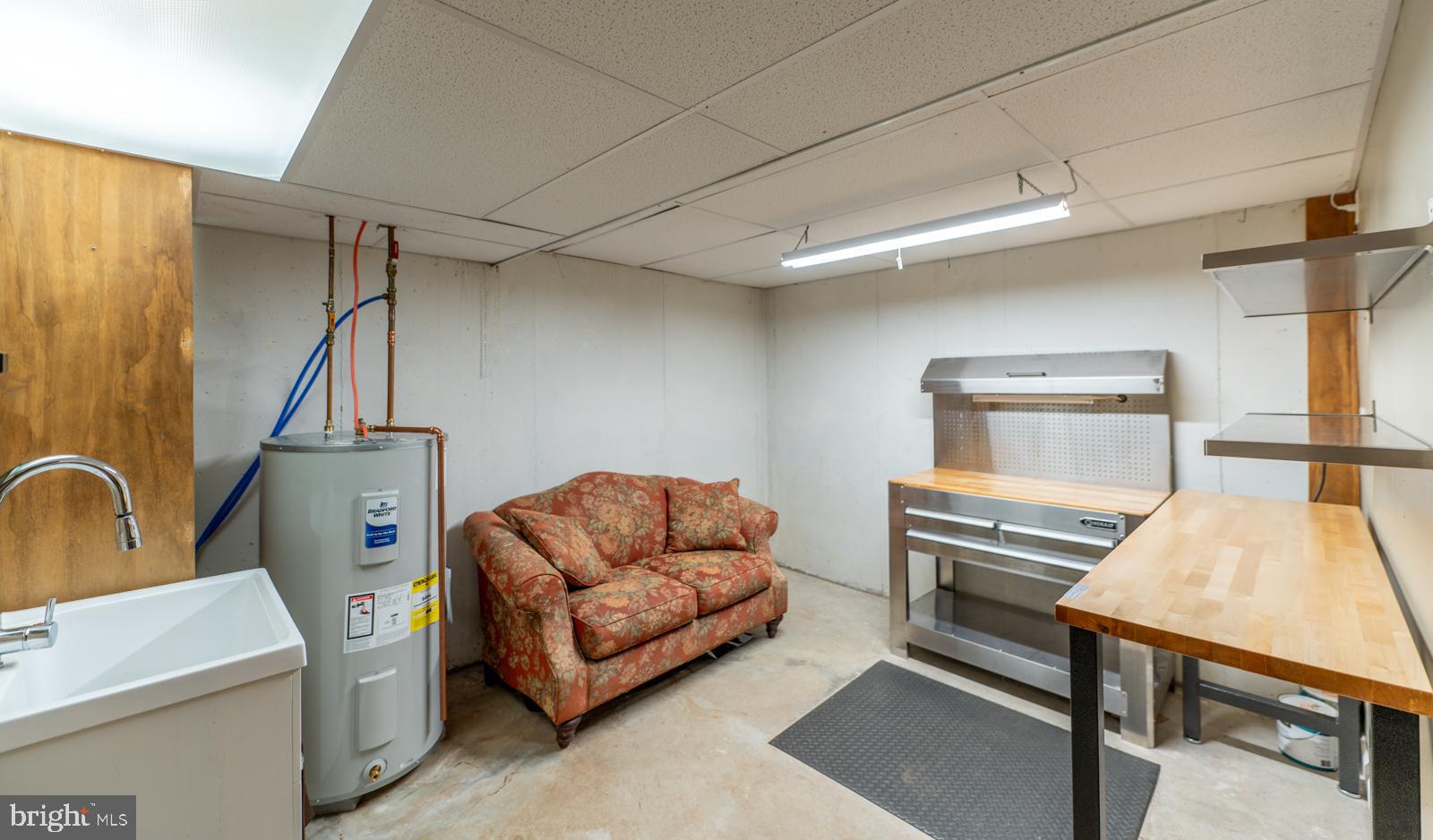 WINDING CREEK ESTS - Residential