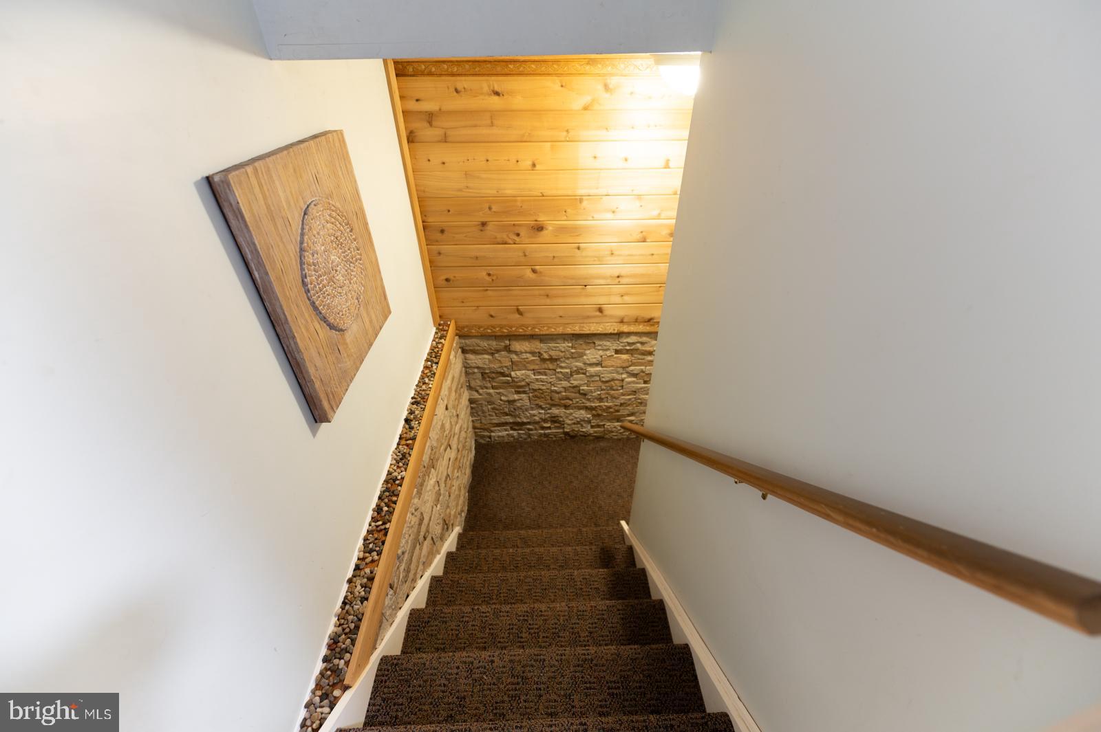 WINDING CREEK ESTS - Residential