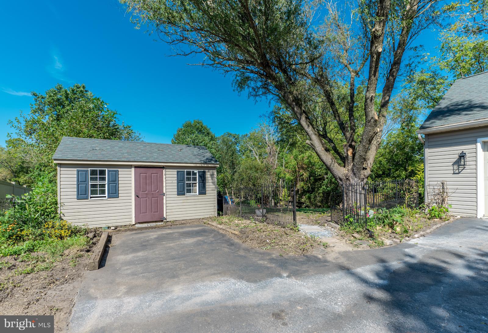 WINDING CREEK ESTS - Residential