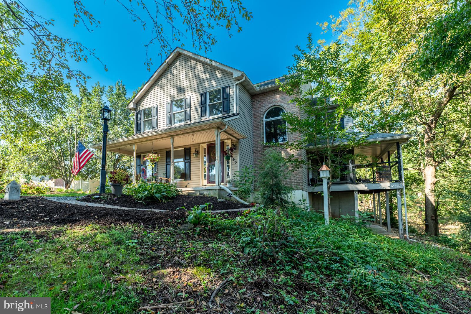 35 WINDING CREEK DRIVE