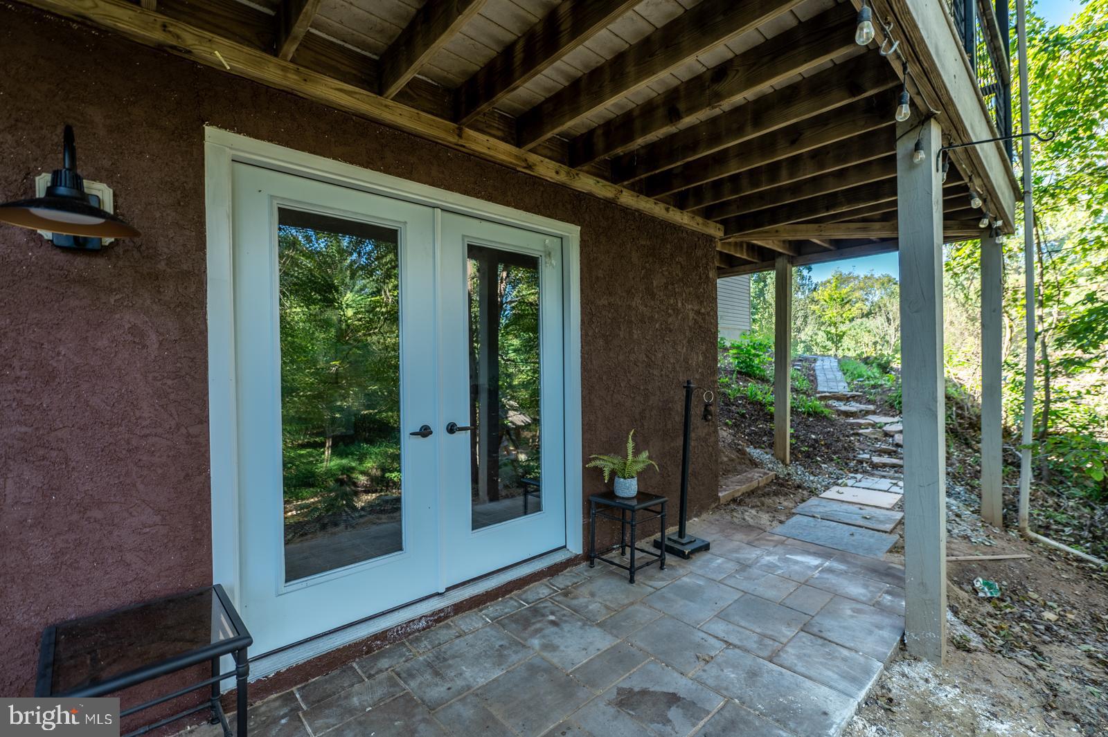 WINDING CREEK ESTS - Residential