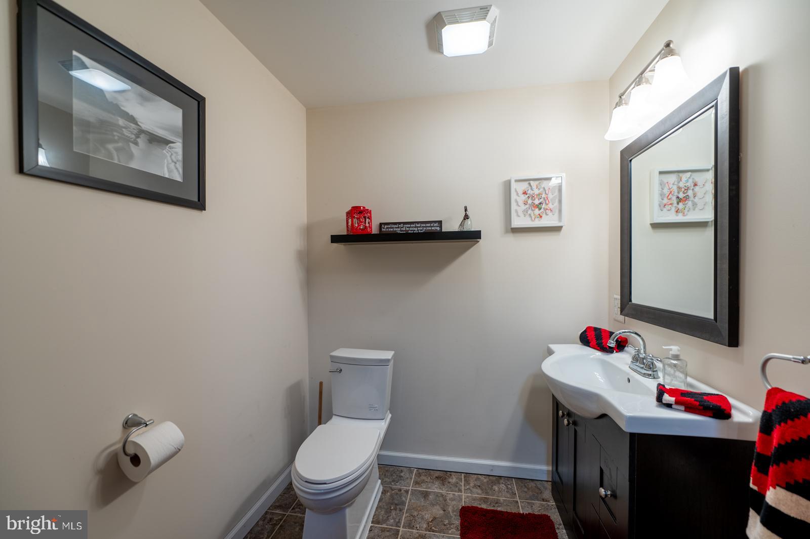 WINDING CREEK ESTS - Residential