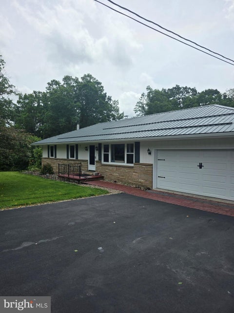 Homes For Sale - 321 Deer Park Hotel Road<br/> OAKLAND, MD 21550