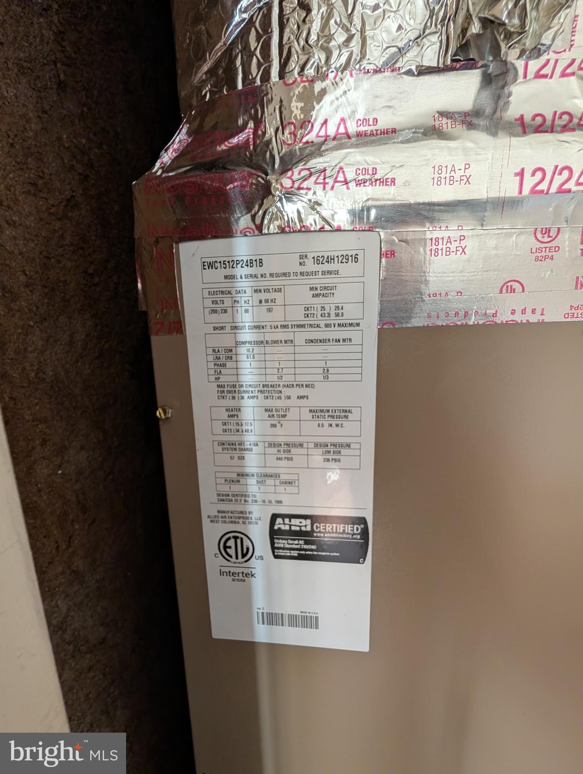 CENTER COURT - Residential