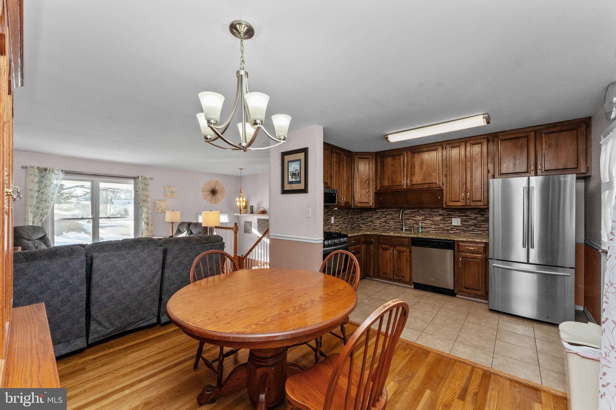 BROOKFIELD - Residential