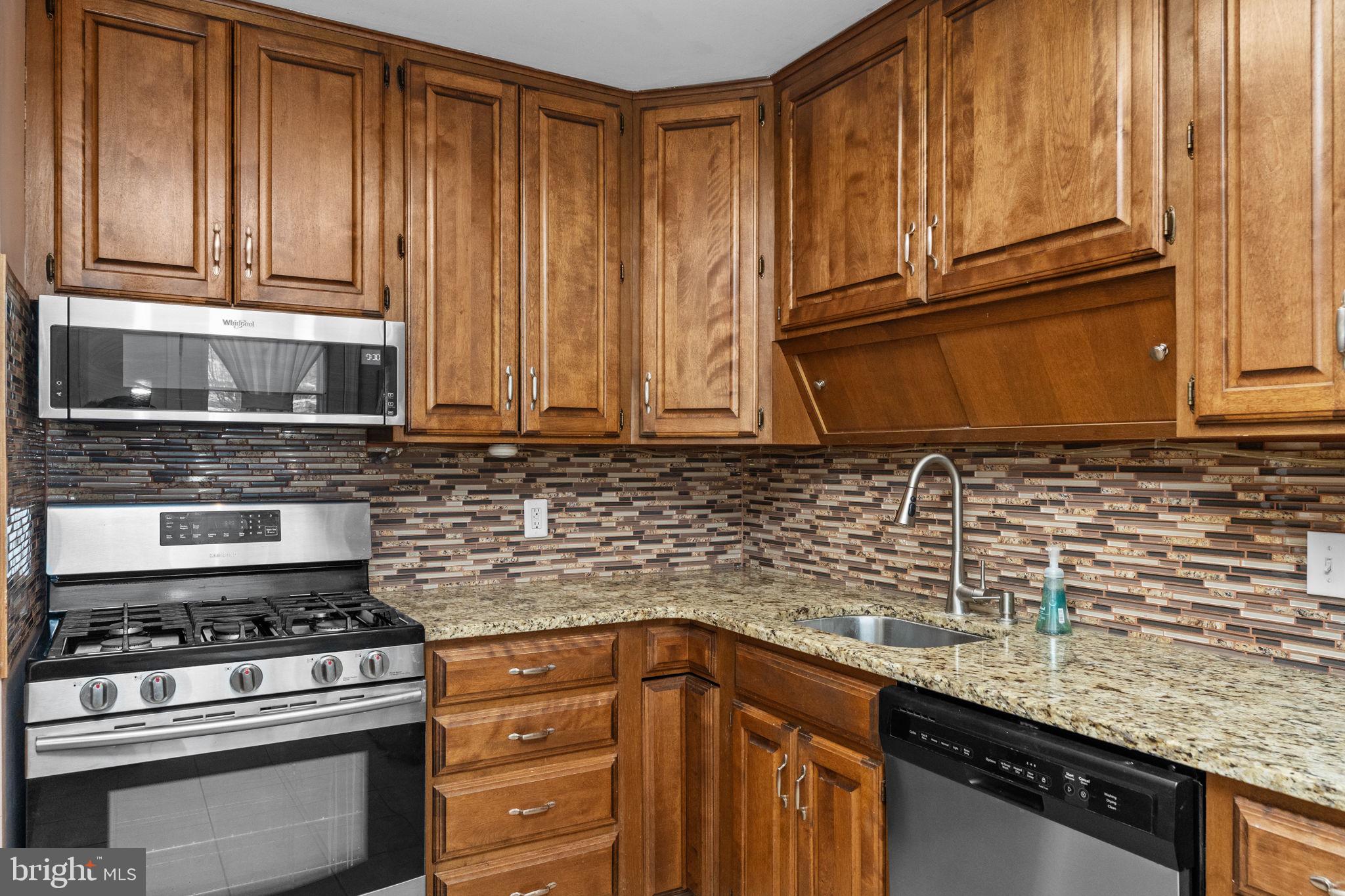 BROOKFIELD - Residential