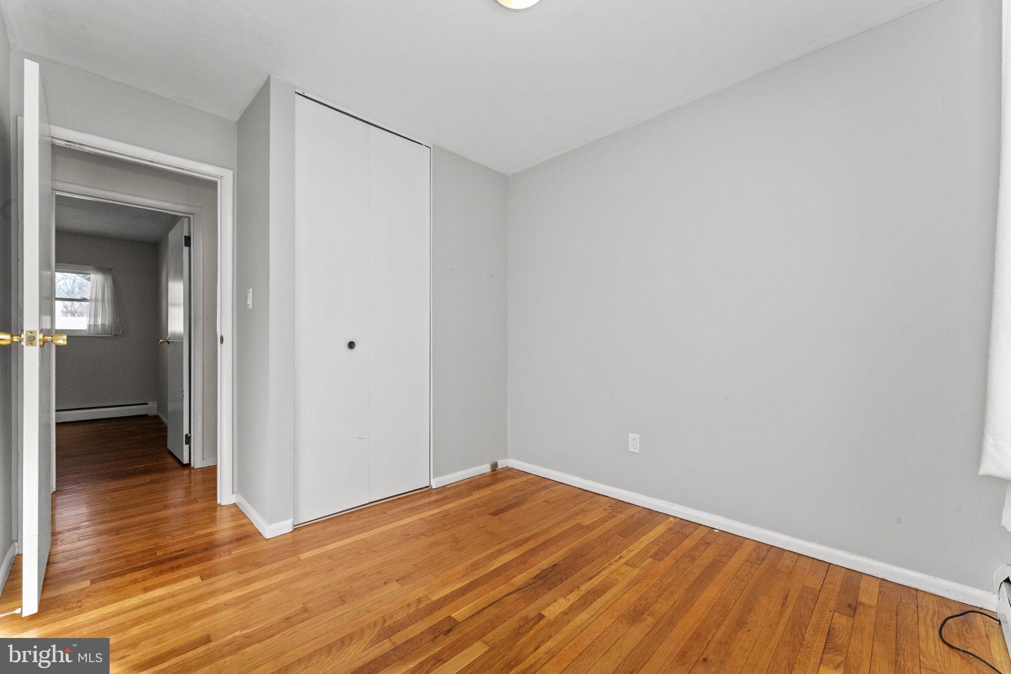 BROOKFIELD - Residential