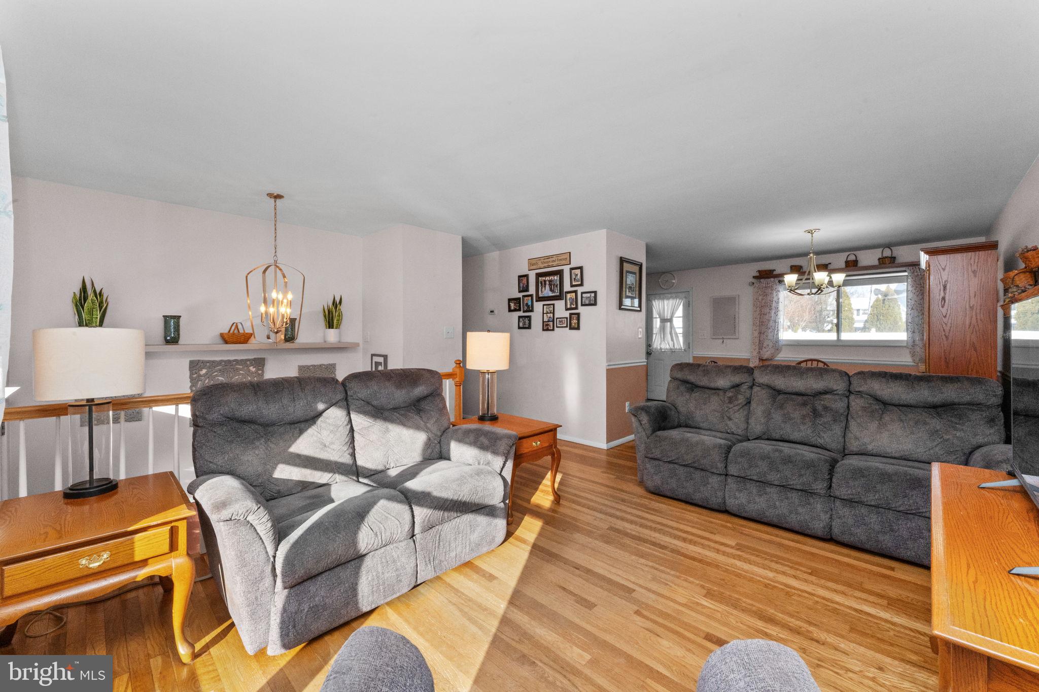 BROOKFIELD - Residential