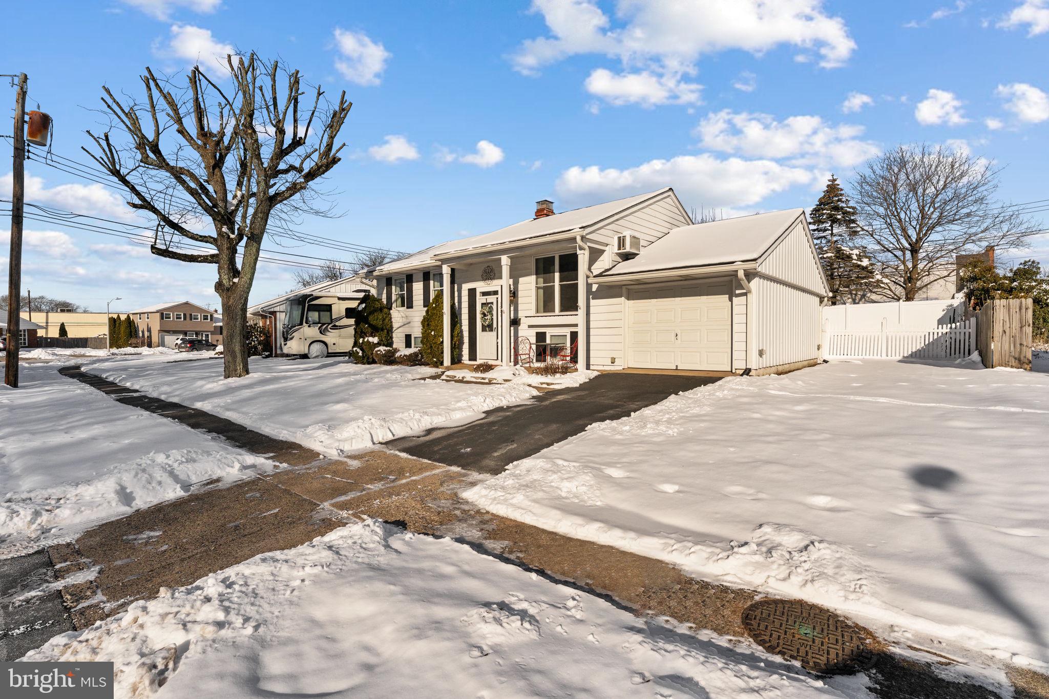 BROOKFIELD - Residential