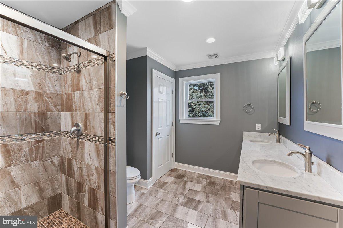 COLONIAL PARK - Residential