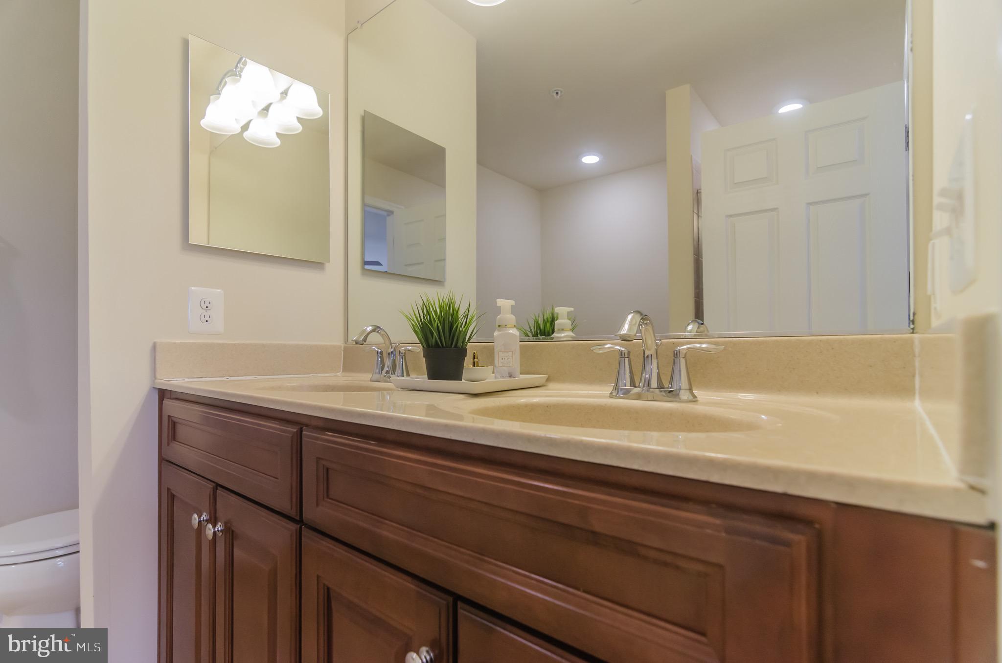 CROWN - Residential Lease