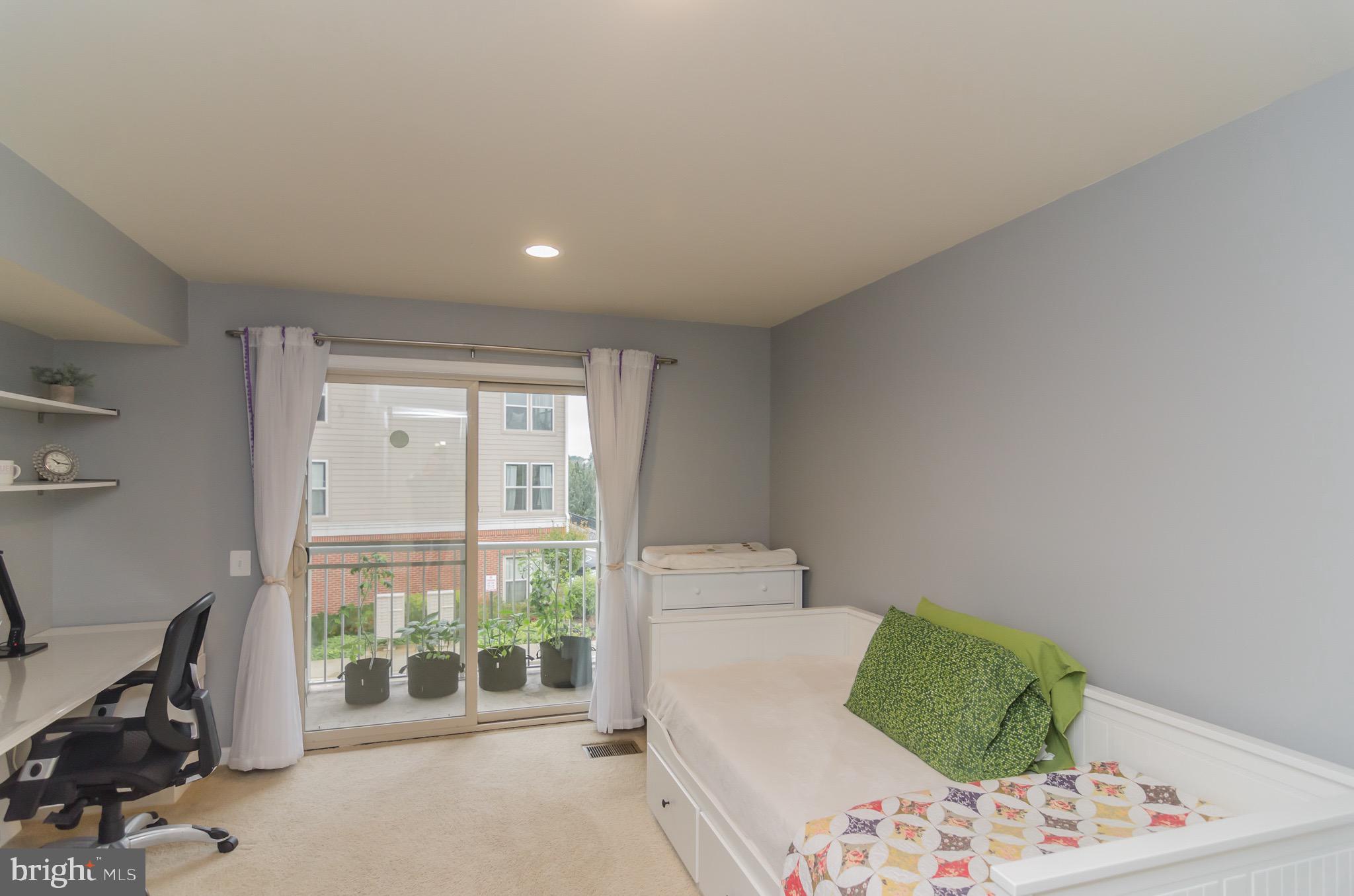 CROWN - Residential Lease