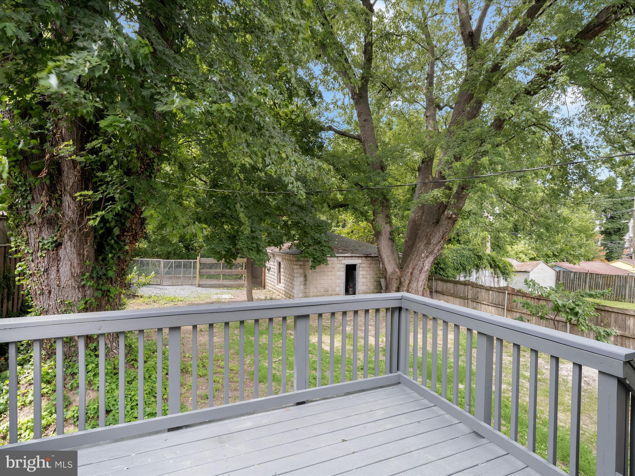 LAURAVILLE HISTORIC DISTRICT - Residential
