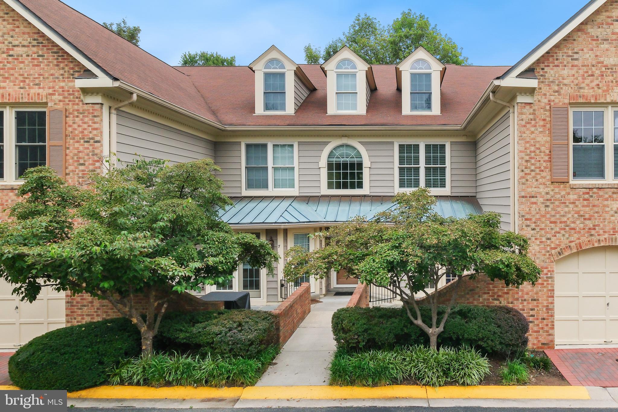 5 LUXBERRY COURT 2
