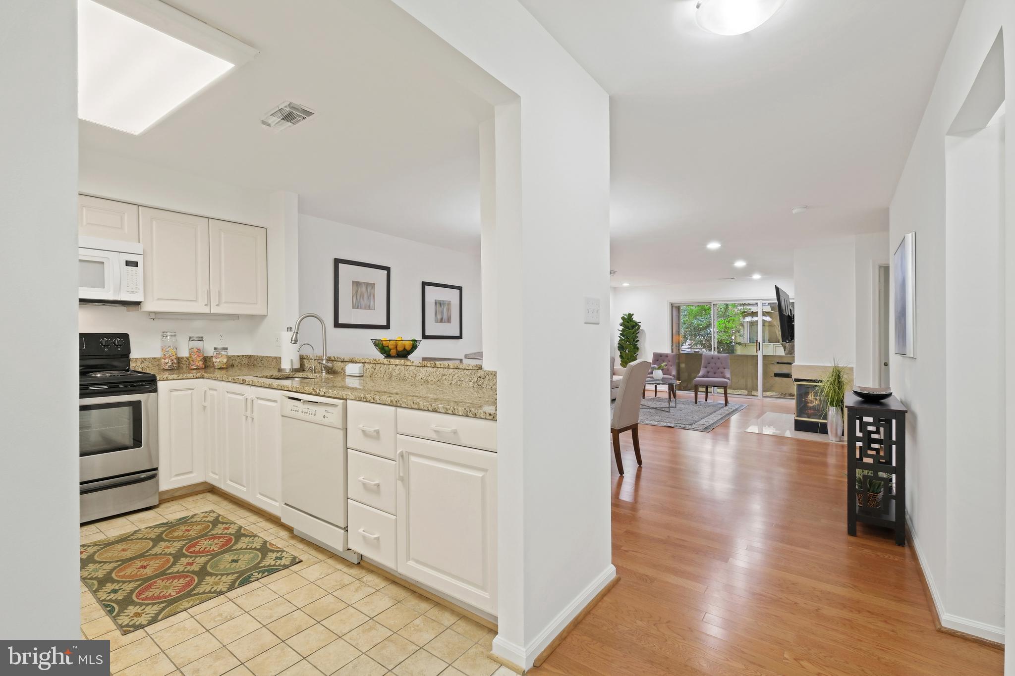 5 LUXBERRY COURT 2