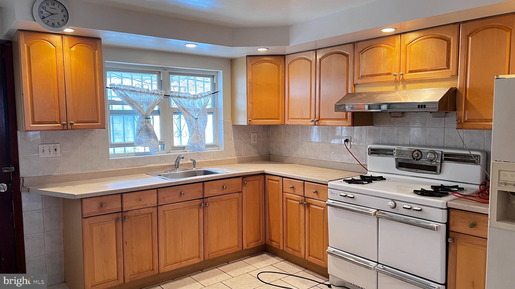 PHILADELPHIA - Residential