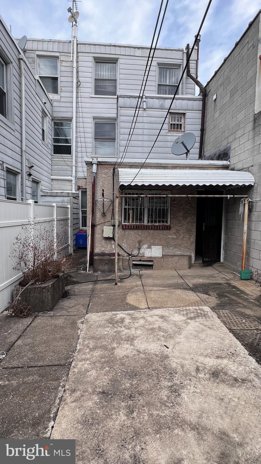 PHILADELPHIA - Residential